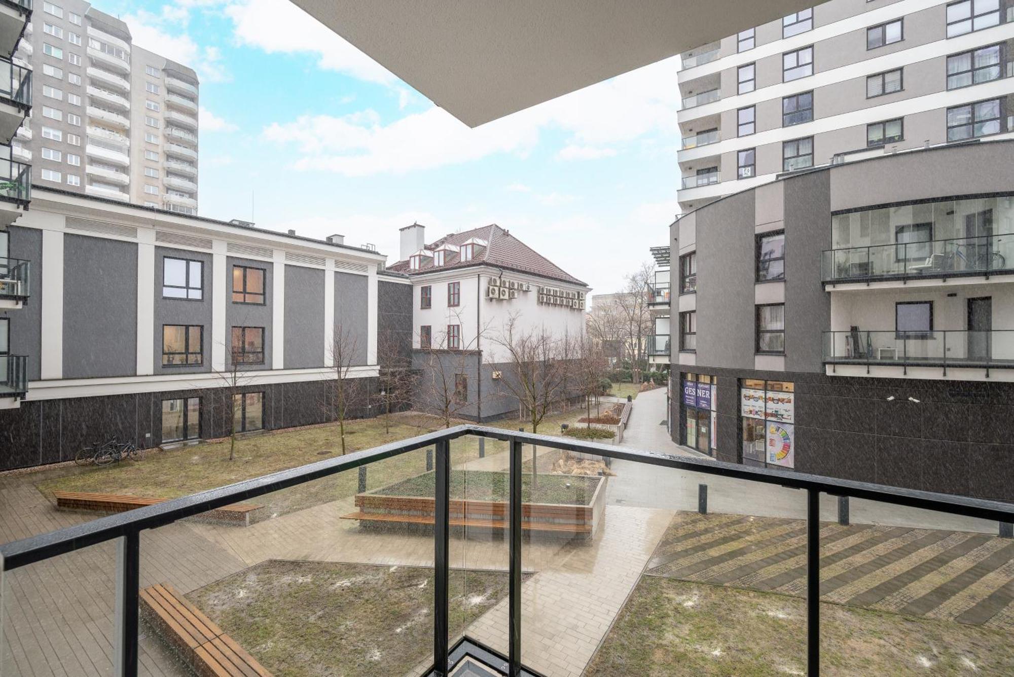 Metro Plocka Cosy Apartment Warsaw Luaran gambar
